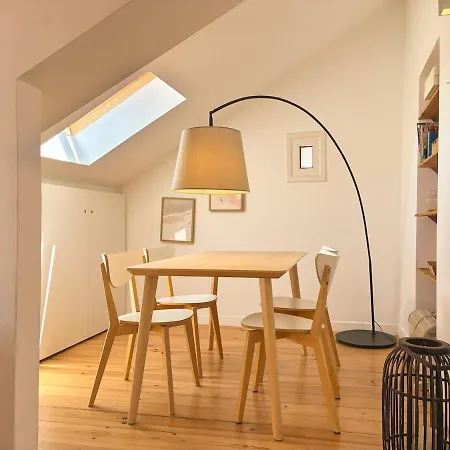 Casa Lapa - Charming With Balcony * Lisbon