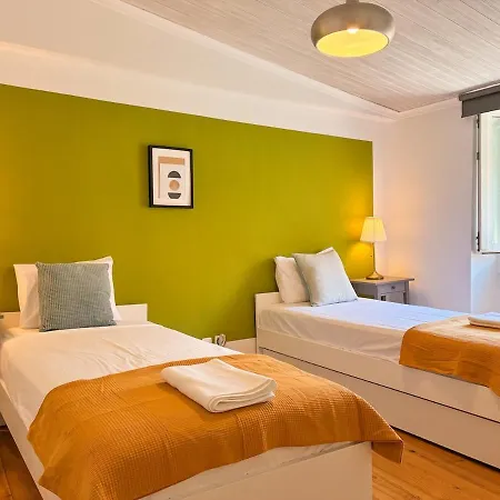 Casa Lapa - Charming With Balcony Apartment Lisbon