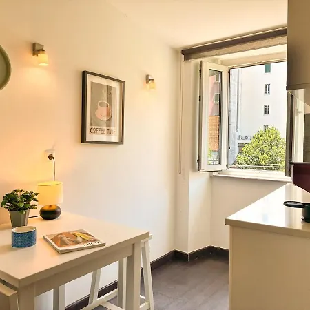 Apartment Casa Lapa - Charming With Balcony *